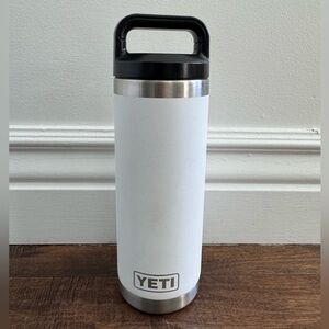 Yeti 18oz White Stainless Steel Water Bottle